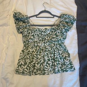 Abercrombie green floral top